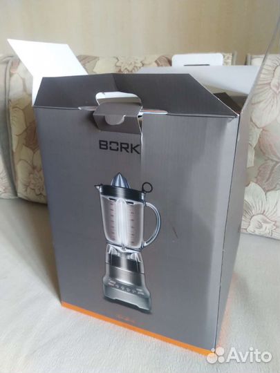 Блендер Bork B501