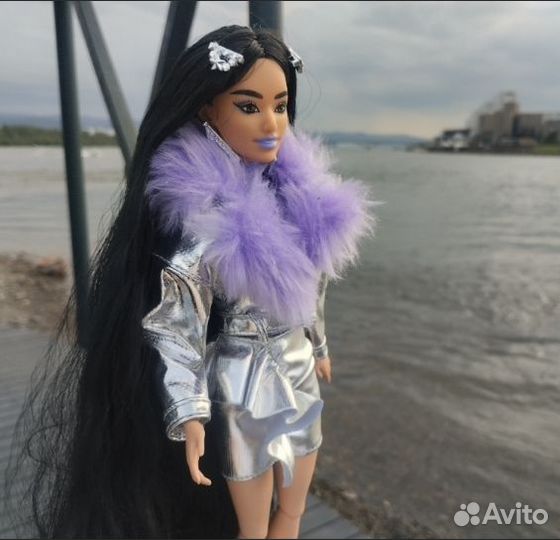 Барби экстра азиатка