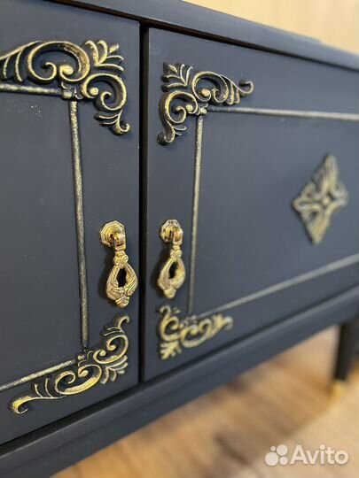 Две тумбы времен СССР