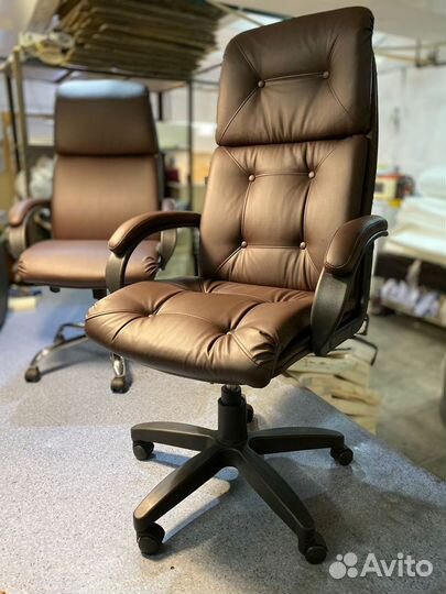 Компьютерное кресло новое