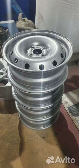 Диски Renault Sandero (6,0XR15/4X100/ET50/Ц.60,1)