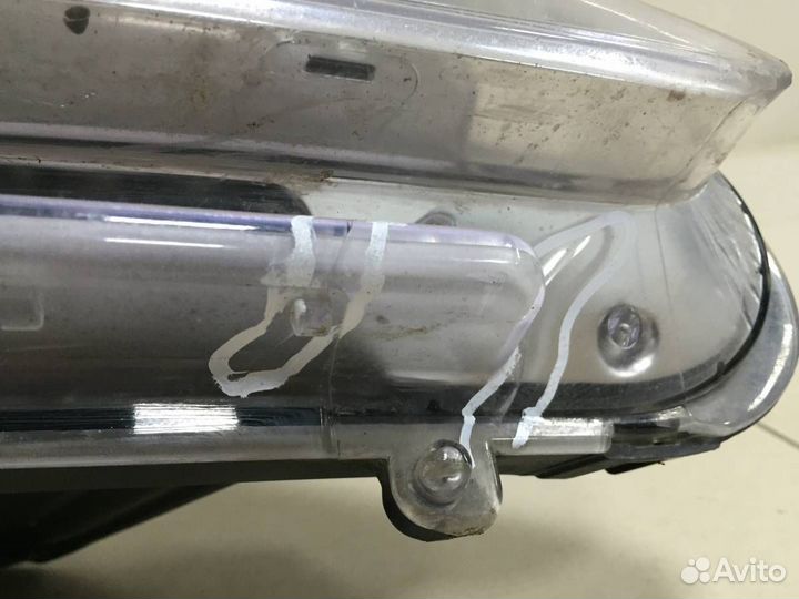 Фара правая Hyundai Equus 2009-2016