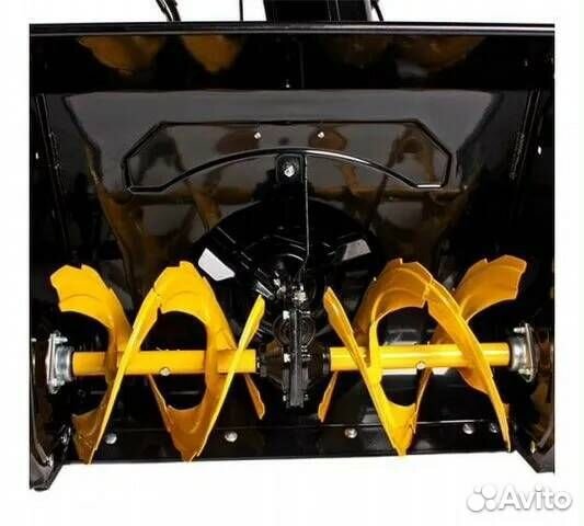 Бензиновый снегоуборщик champion ST661