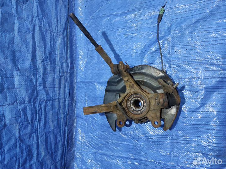 Б/У Кулак поворотный правый Honda CR-V III