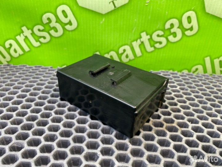 Блок управления Mazda Mpv LW5W GY-DE 2.5 2001