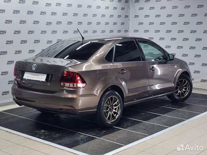 Volkswagen Polo 1.6 AT, 2015, 73 350 км
