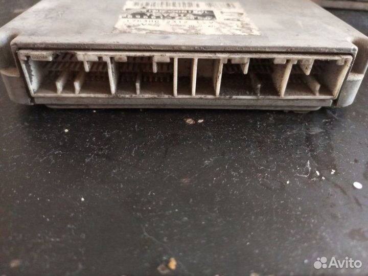 Блок управления двс Toyota Mark 2