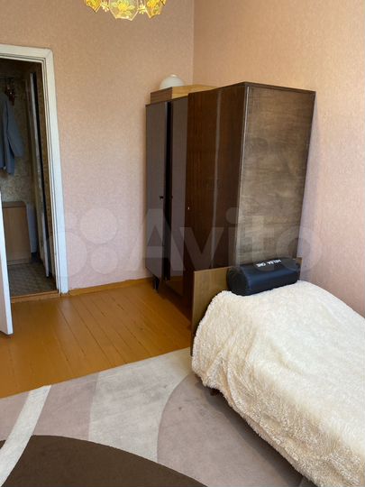 2-к. квартира, 43 м², 4/4 эт.