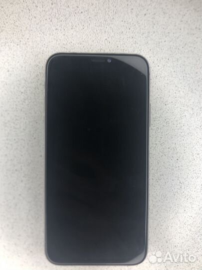 Телефон iPhone 10