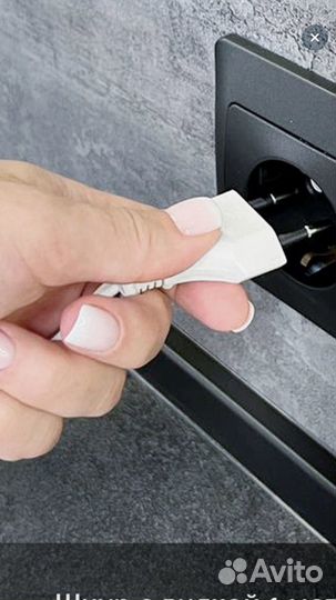 Зеркало для ванныи с подсветкой и часами