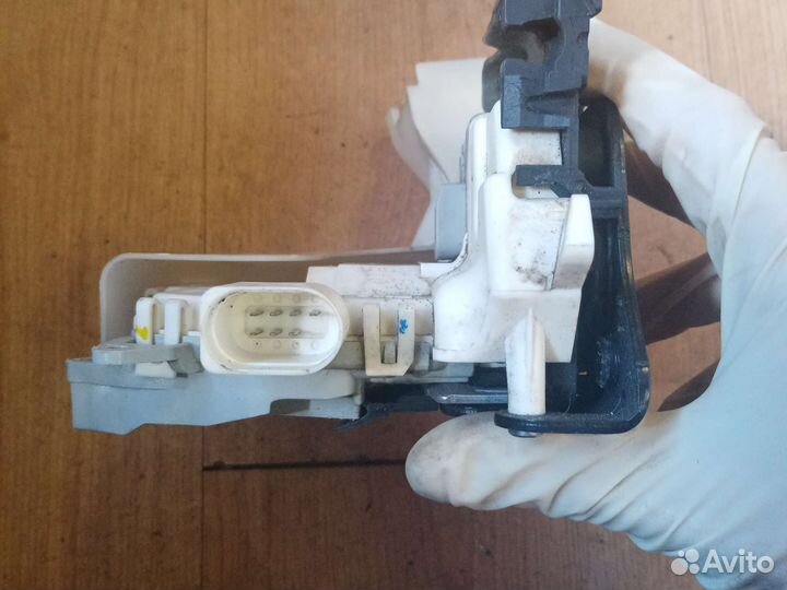 Замок двери передней левой audi A5 /S5