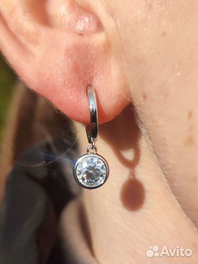 Серебряные серьги с бриллиантами