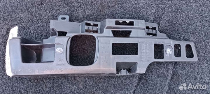 Кронштейн заднего бампера левый Рено Меган 2 седан