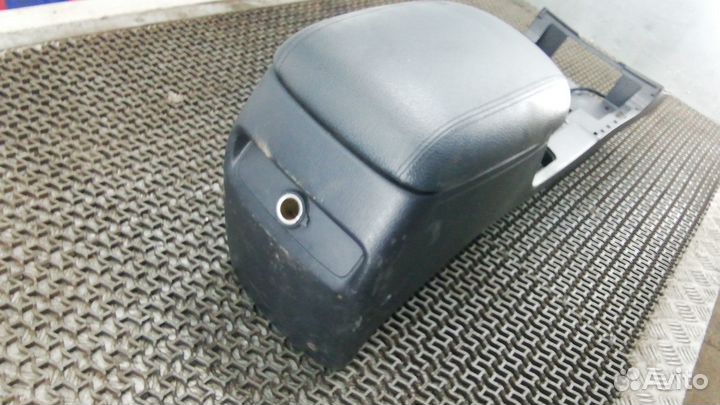 Подлокотник Kia Sorento 2 рест. 2013