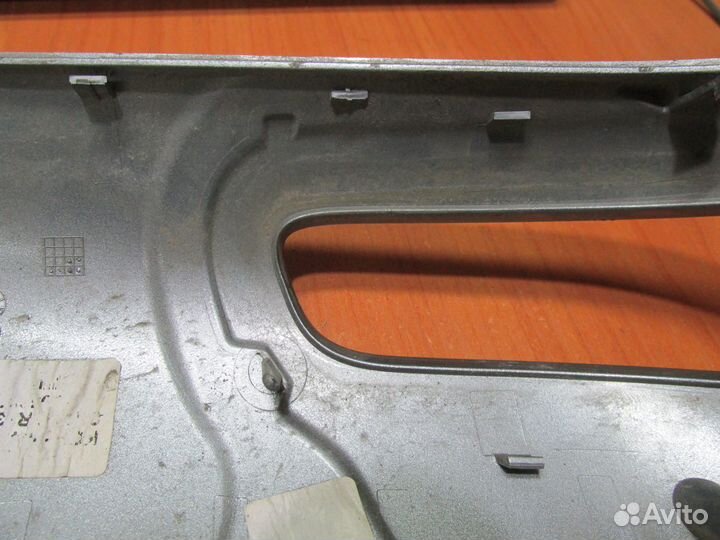 Накладка зеркала левого Toyota Avensis c 2006 - 08