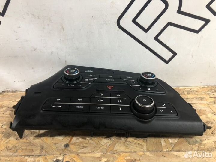 Блок управления климат-контролем Kia Optima 3