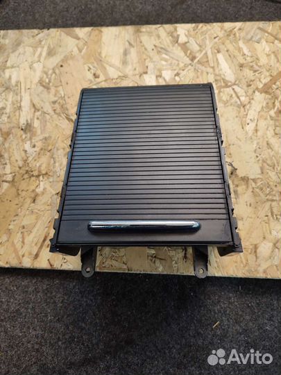 Бардачок подлокотника Vw Passat B6, CC, B7