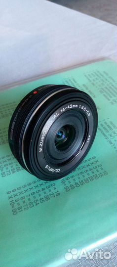 Объектив olympus m Zuiko 14-42mm 3,5-5,6 ez ed msc