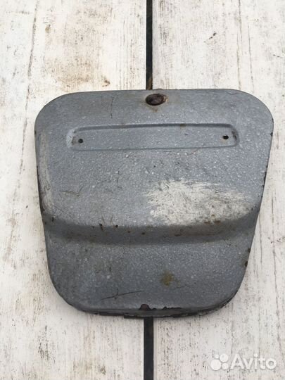 Крышка бардачка правая Иж Юпитер-Планета 3-4