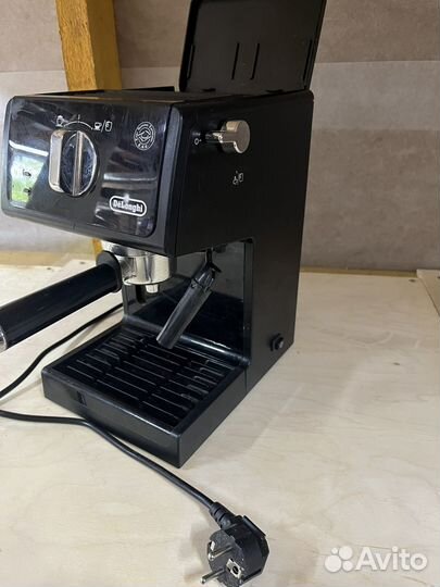 Кофеварка delonghi