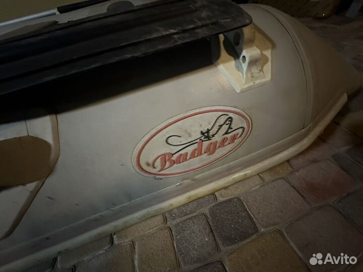 Лодка Badger sL370