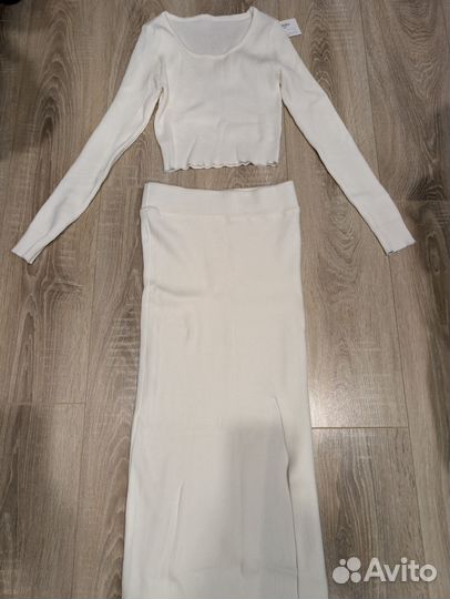 Костюм трикотажный белый