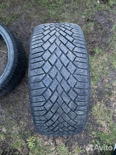Continental ContiVikingContact 7 245/35 R20 95T