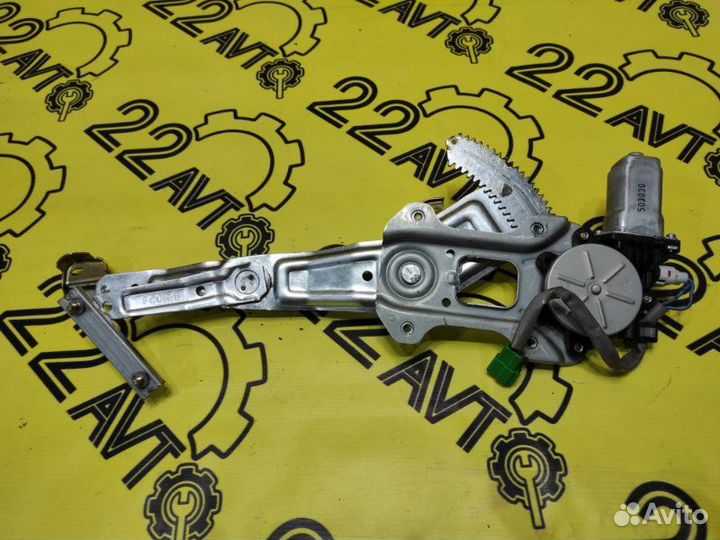 Стеклоподъемник задний левый Subaru Forester SG5