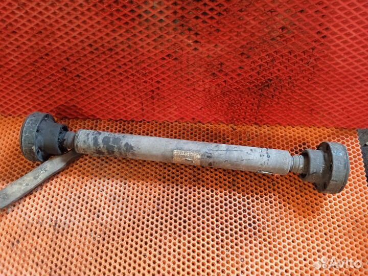 Вал карданный передний Volkswagen Touareg