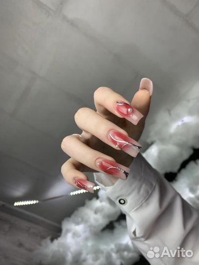 Покрытие ногтей на руках гель-лаком