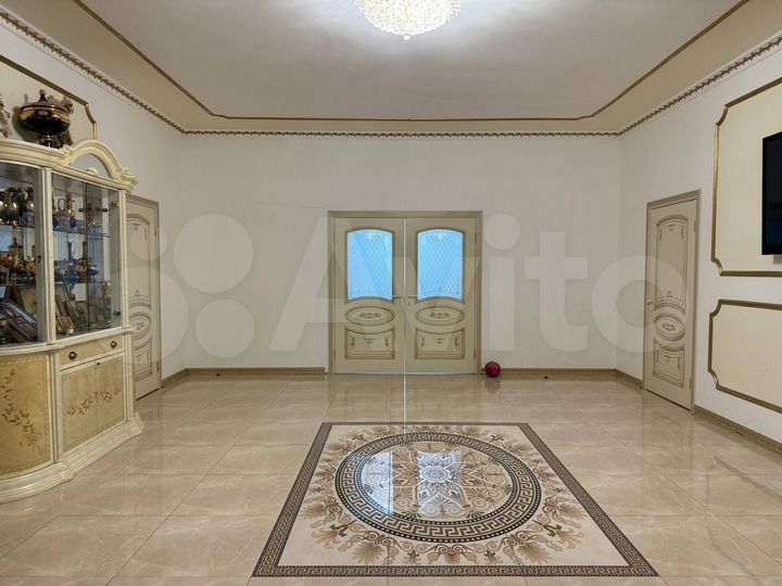 Дом 213 м² на участке 10 сот.