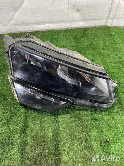 Фара правая Skoda Karoq 2017