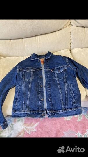 Джинсовая куртка levis