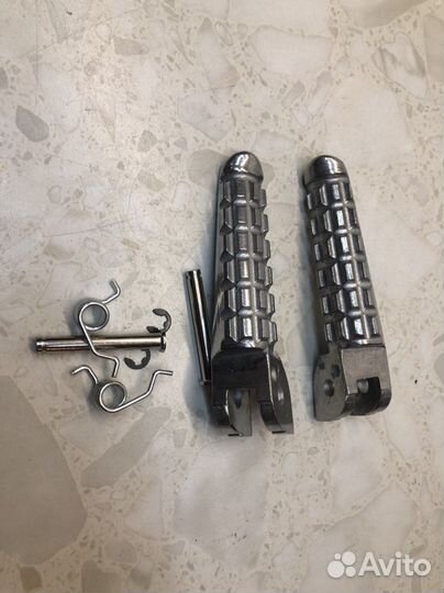 Подножки передние ducati monster 696/796 09-14 сер