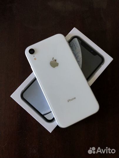 iPhone XR 64gb белый