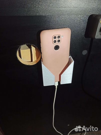 Полочка для телефона