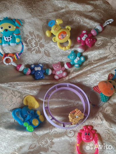 Погремушки прорезыватели