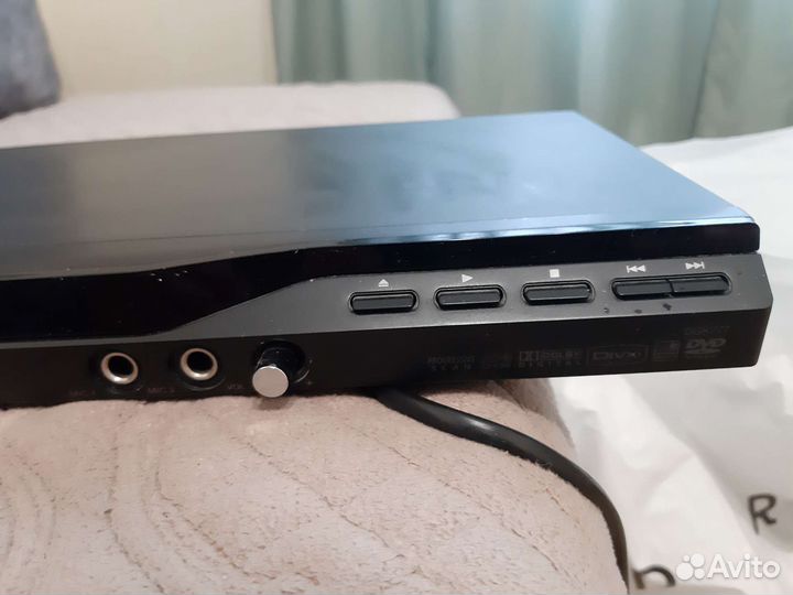 DVD плеер с караоке lg dgk777