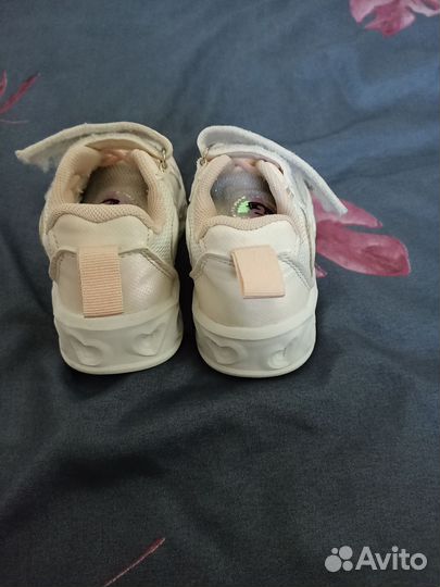 Кроссовки для девочки 23 размер