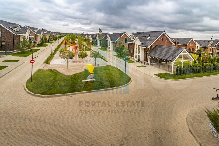 Коттедж 180 м² на участке 6 сот.