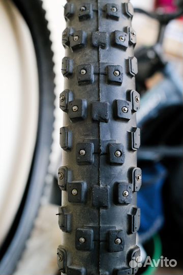 Покрышки шипованные Kenda Klondike 26x2.10