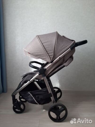 Прогулочная коляска Carrello bravo plus