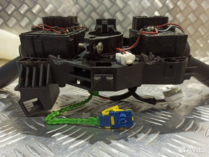 Подрулевой переключатель Renault Logan 2 седан 1.6