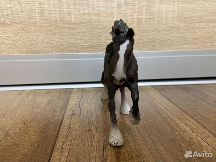 Шайрский жеребец Schleich