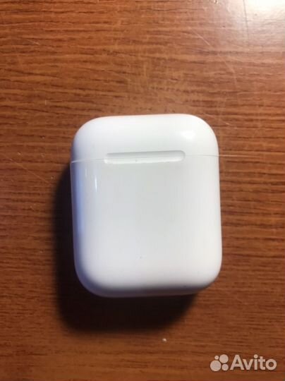 Беспроводные наушники apple airpods