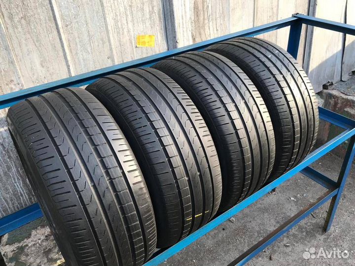 Pirelli Cinturato P7 235/40 R19