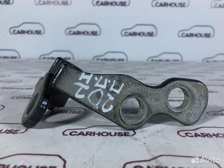 Петля двери передняя правая Ford Focus 2 купе 1.6