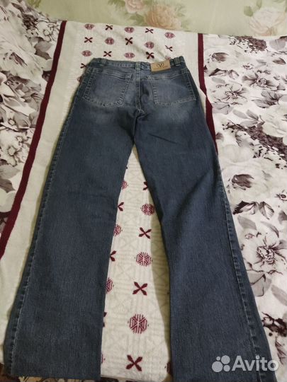 Джинсы мужские