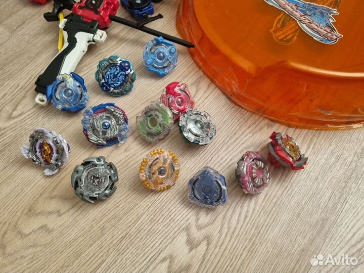 Бэйблэйды с ареной