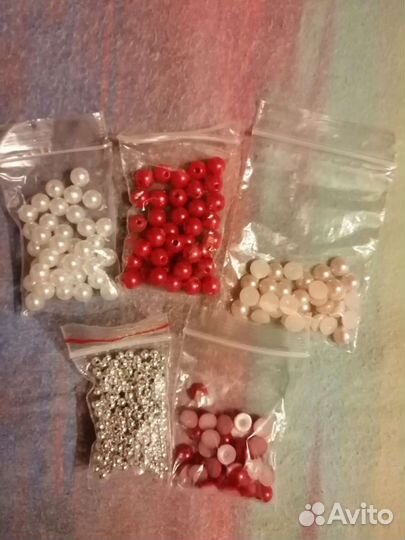 Бусины и полубусины